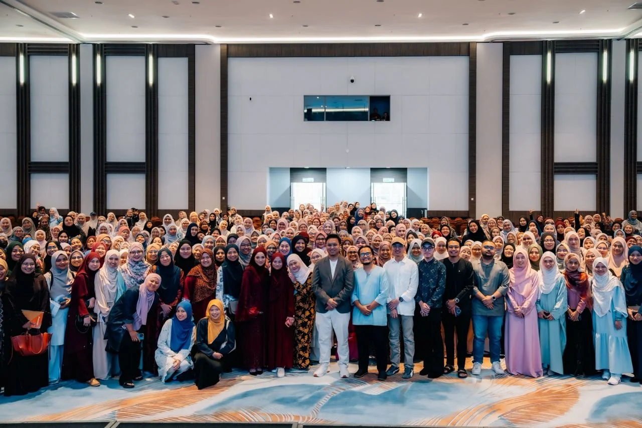 Mizi Wahid during workshop